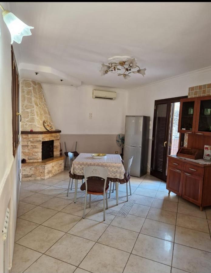 La Casa Di Mamma Apartment Naples Exterior photo